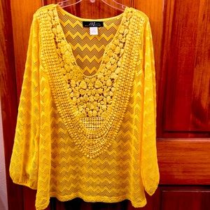 Yellow spring top